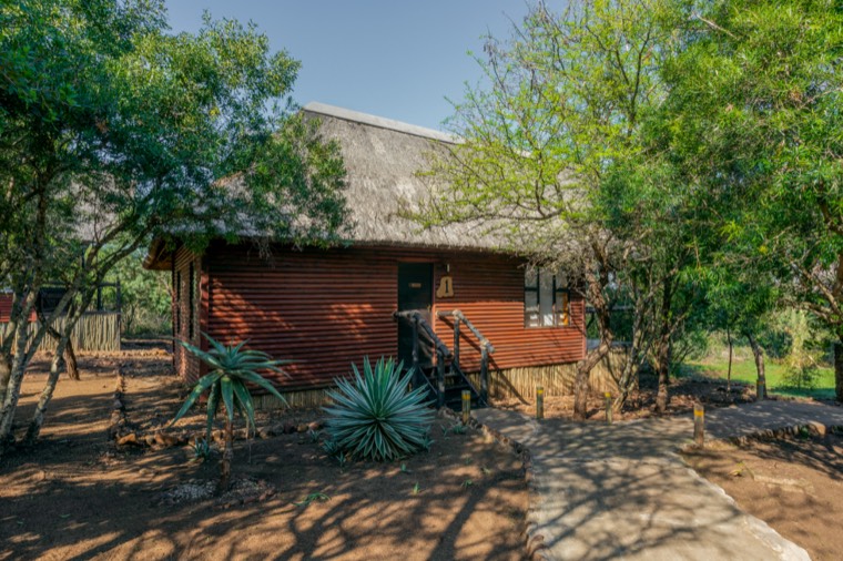 Lodge garden and chalet